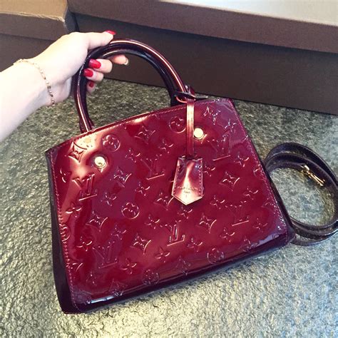 where does louis vuitton ship from